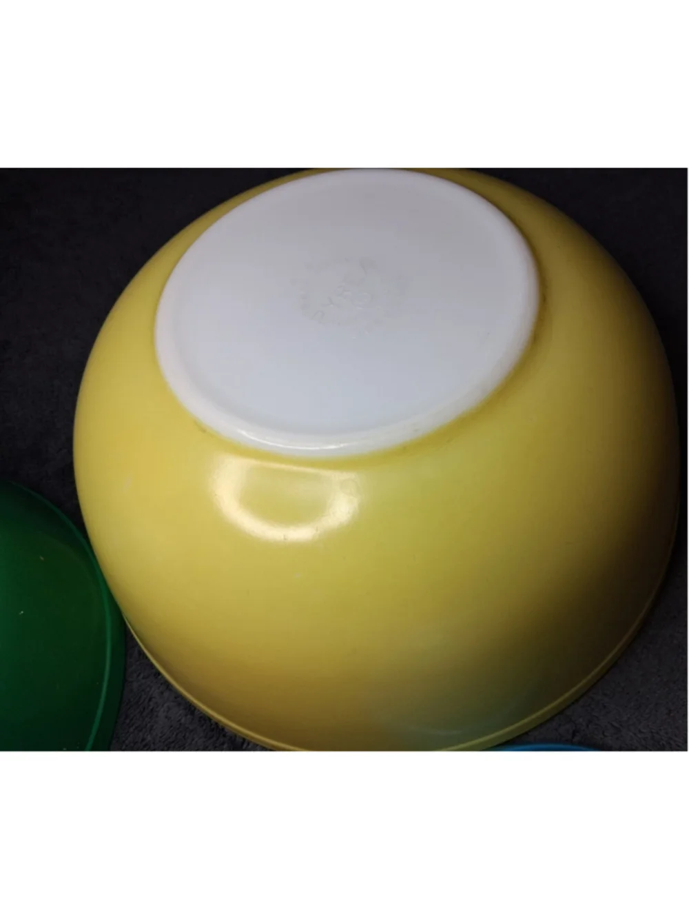 Vintage MCM Pyrex USA Nesting Mixing Bowl Set x4 Primary Colors 401 402 403 404 - Picture 4 of 12